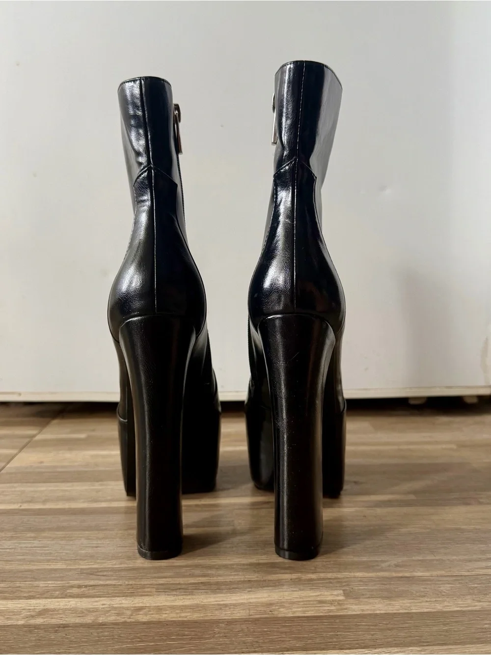 Steve Madden Black Leather Platform Chunky Heel Ankle Boots, women’s size 6
